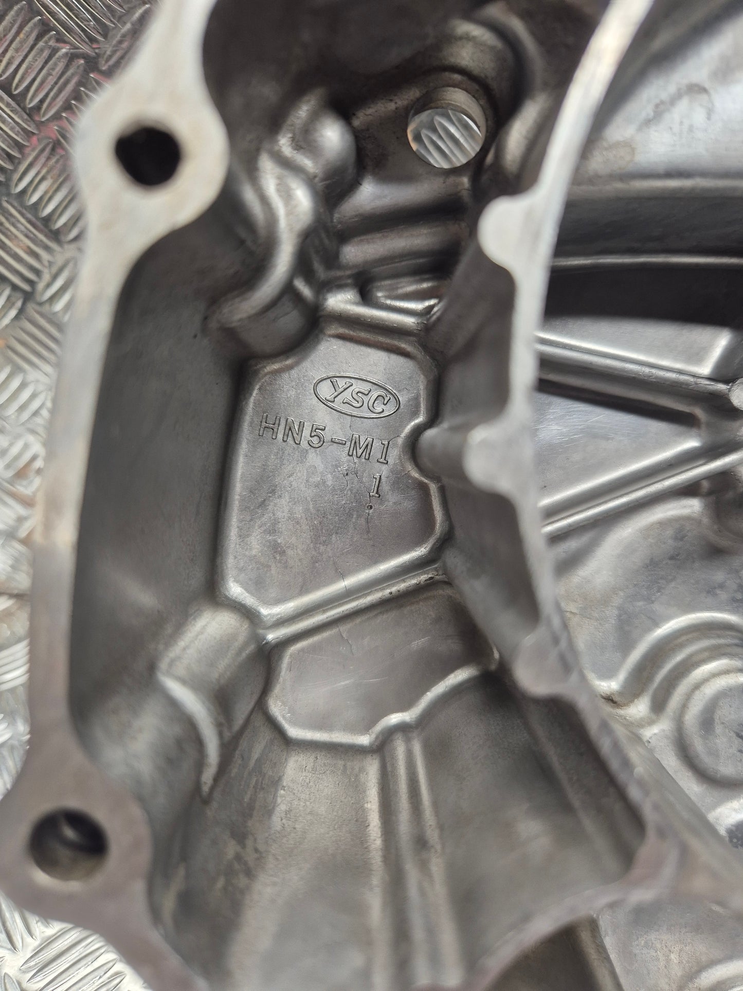 Carter d'embrayage HONDA FOURTRAX 350 RANCHER 4X4 2004-2006