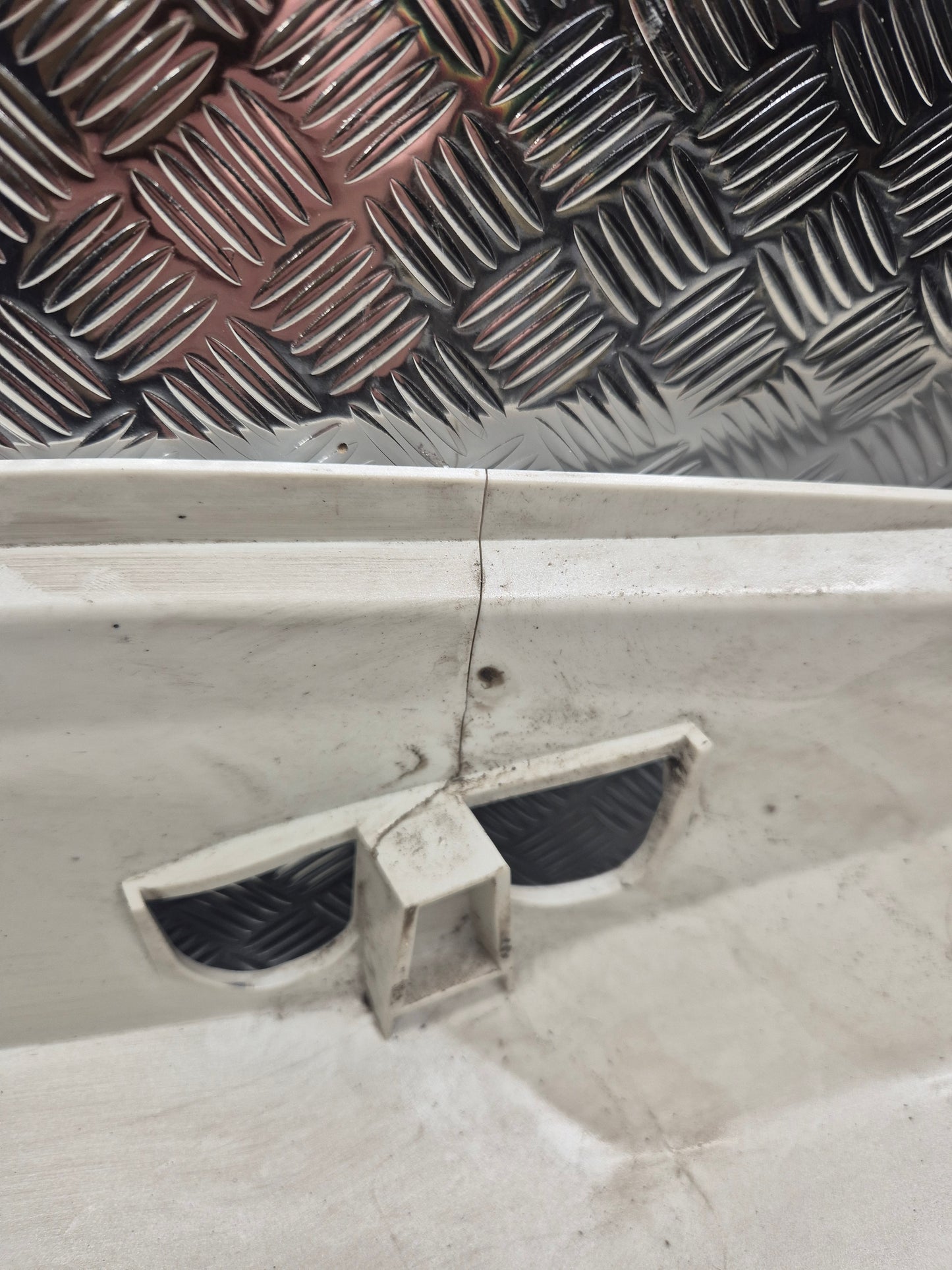 Carenage arrière gauche PEUGEOT 125 SATELIS 2006-2011