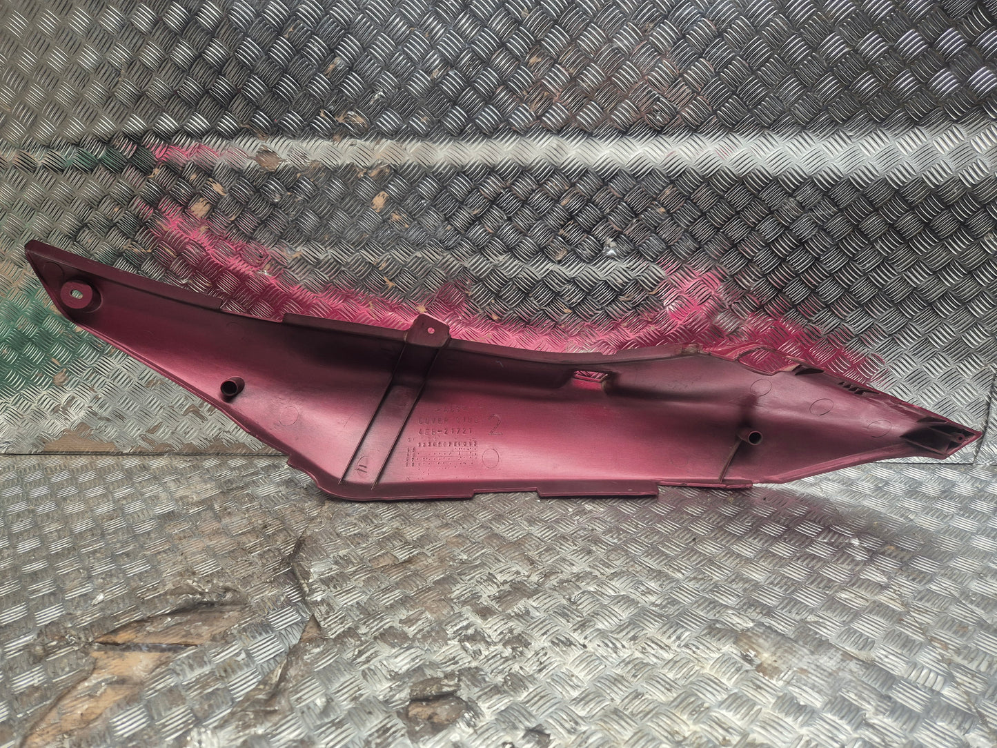 Coque arrière droite YAMAHA 600 DIVERSION 1999-2002