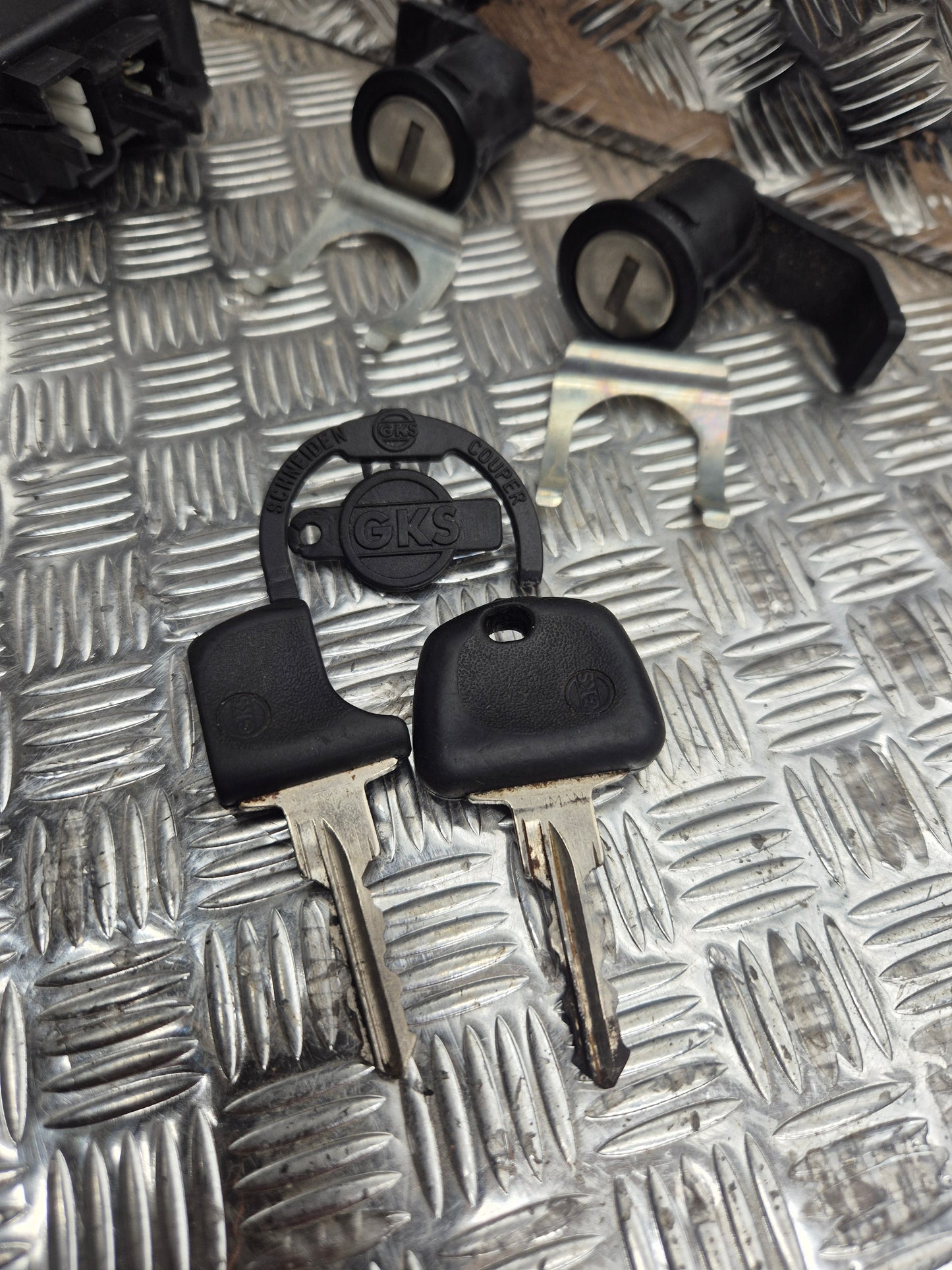 Kit serrure PEUGEOT 125 SATELIS 2010