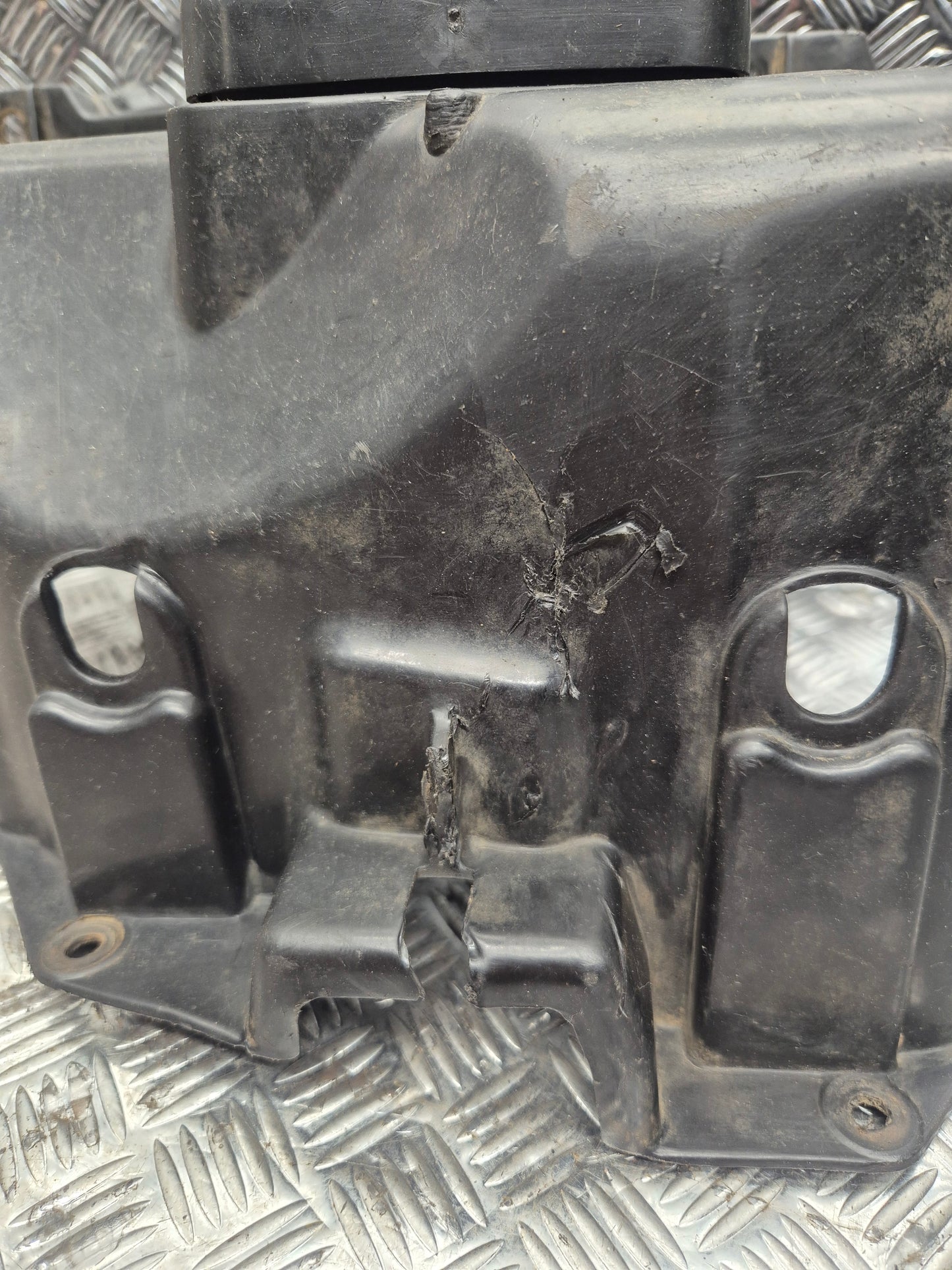 Support de phare gauche HONDA FOURTRAX 350 RANCHER 4X4 2004-2006
