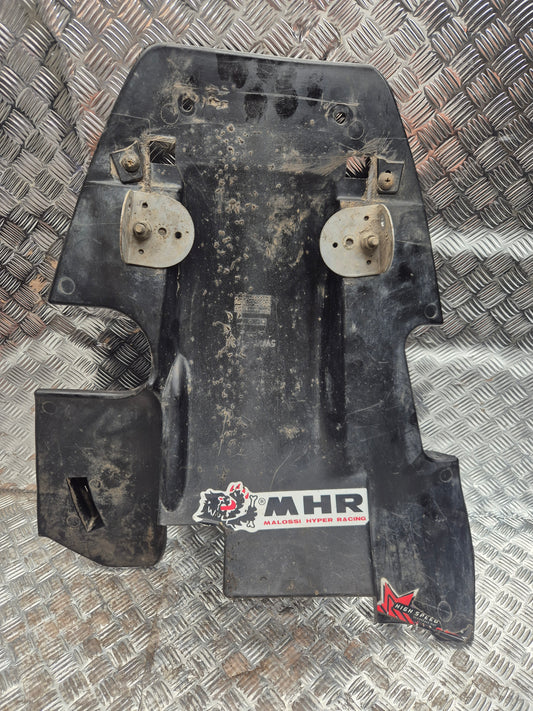 Passage de roue arrière MBK BOOSTER YAMAHA BW'S 2004-2017