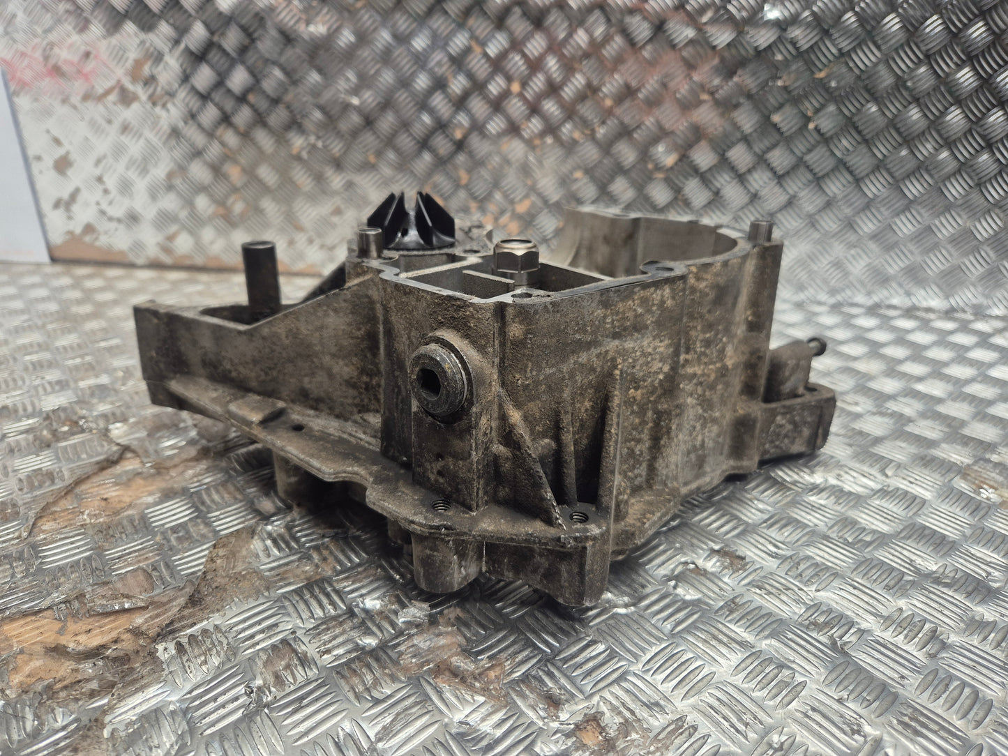 Carter moteur droit PEUGEOT 125 SATELIS 2007-2011