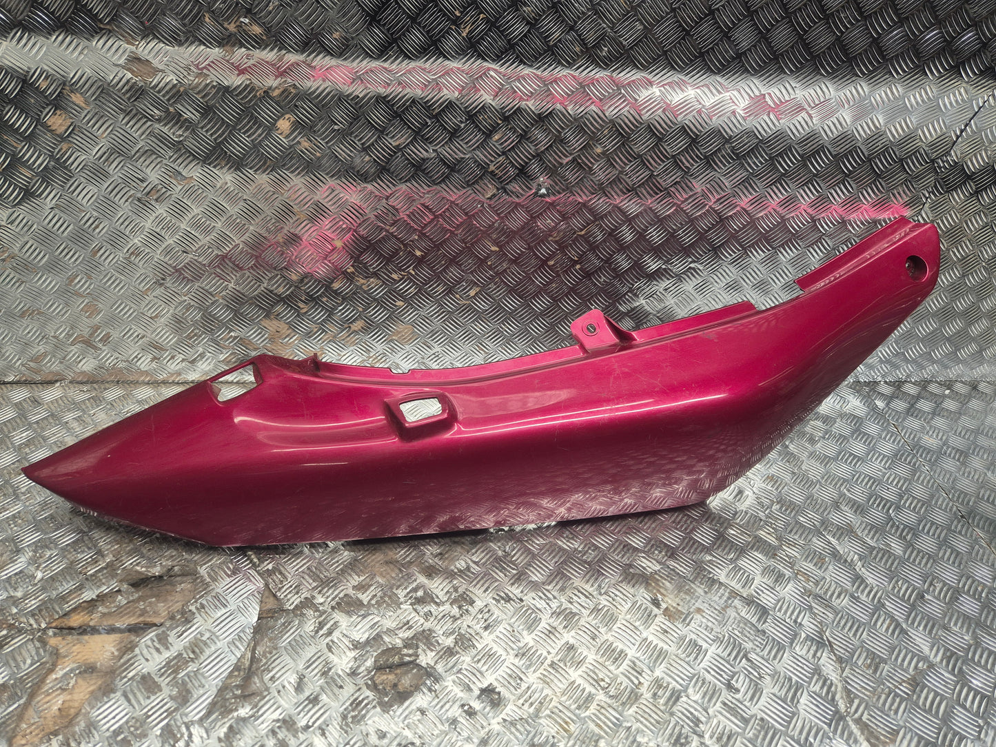 Coque arrière droite YAMAHA 600 DIVERSION 1999-2002