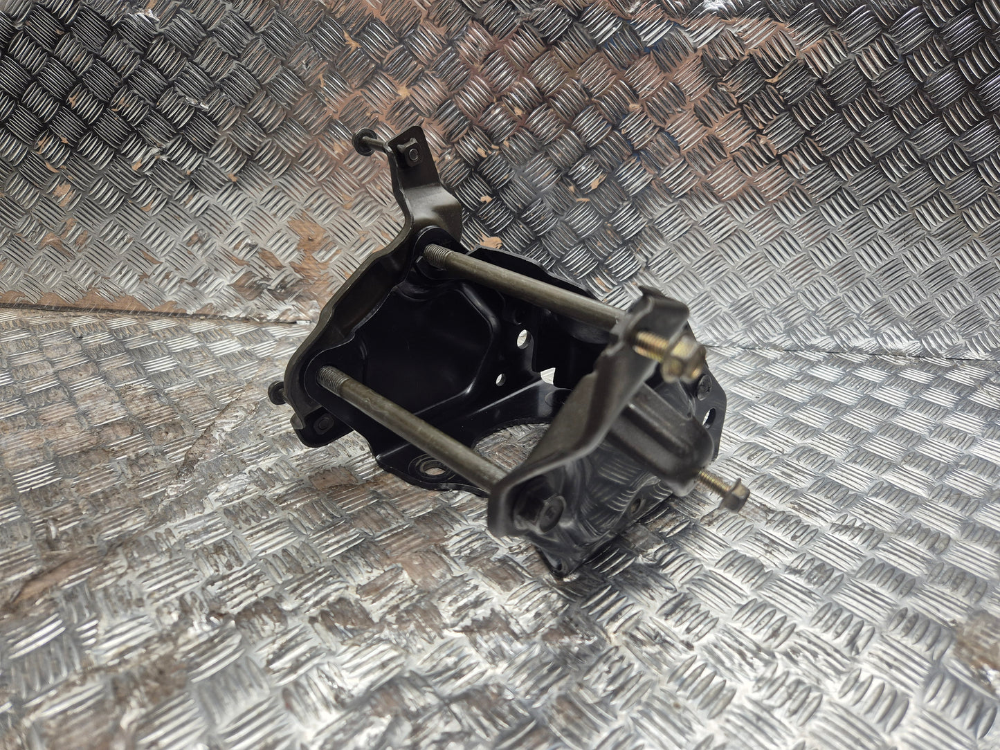 Support moteur YAMAHA 535 VIRAGO 1989