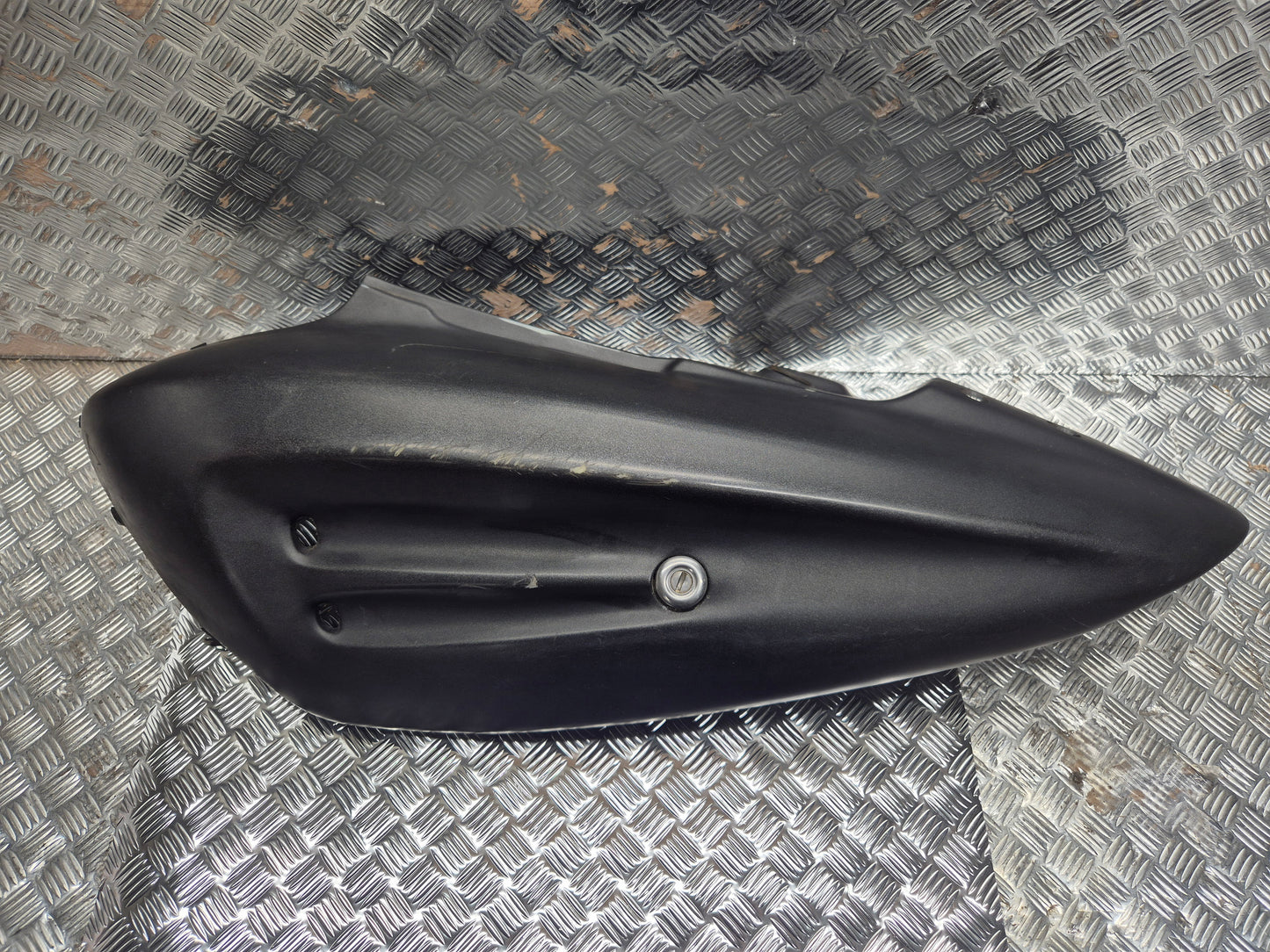 Coque arrière gauche KEEWAY 50 F-ACT 2006-2011