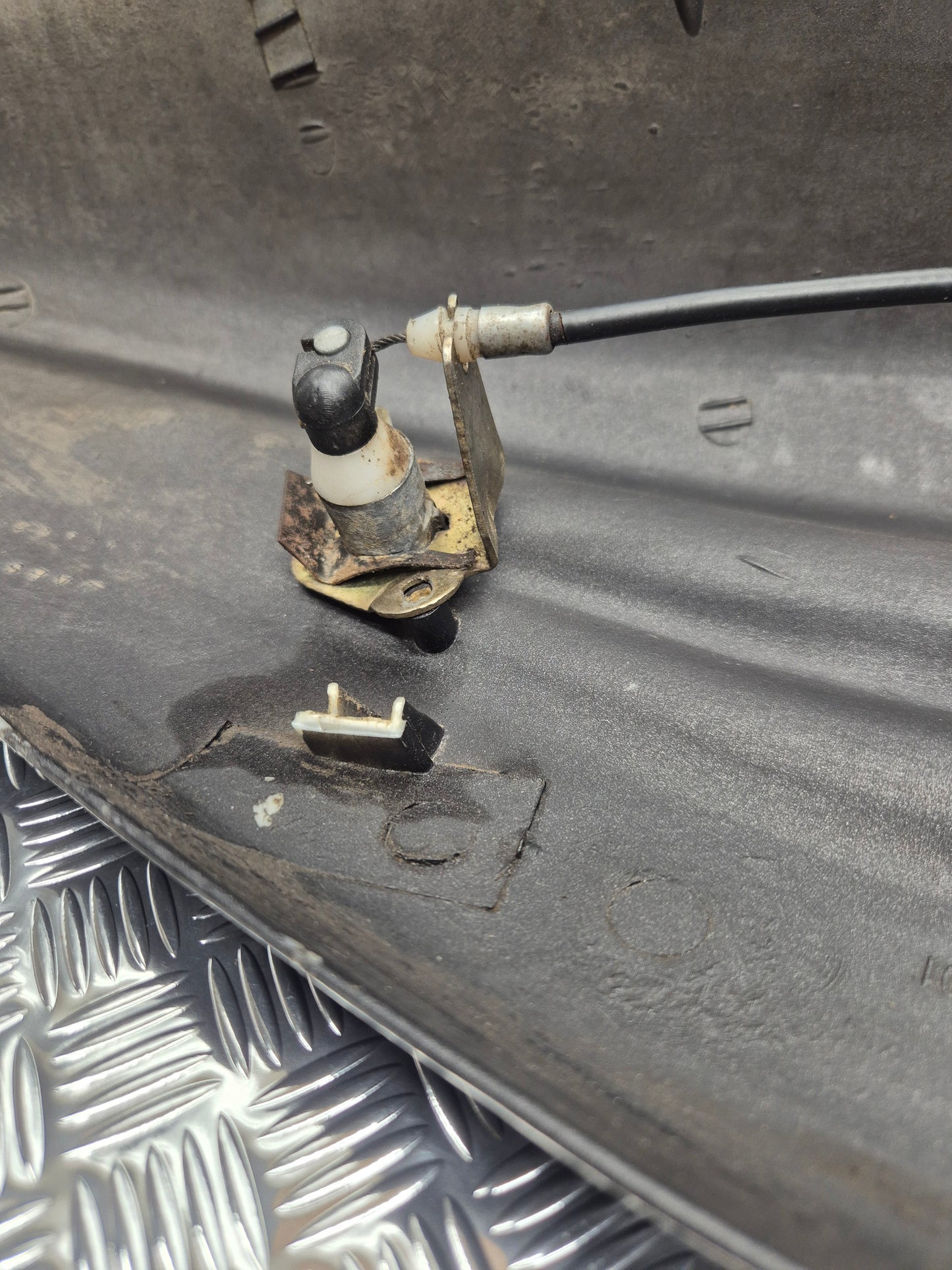 Coque arrière gauche KEEWAY 50 F-ACT 2006-2011