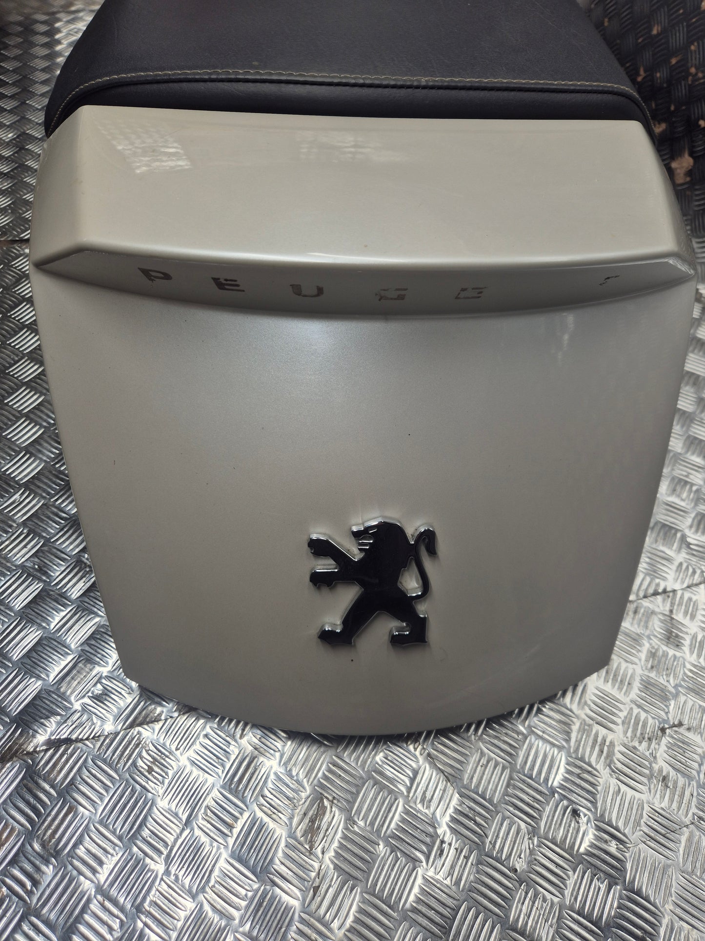 Selle passager Peugeot 125 satelis 2007-2011