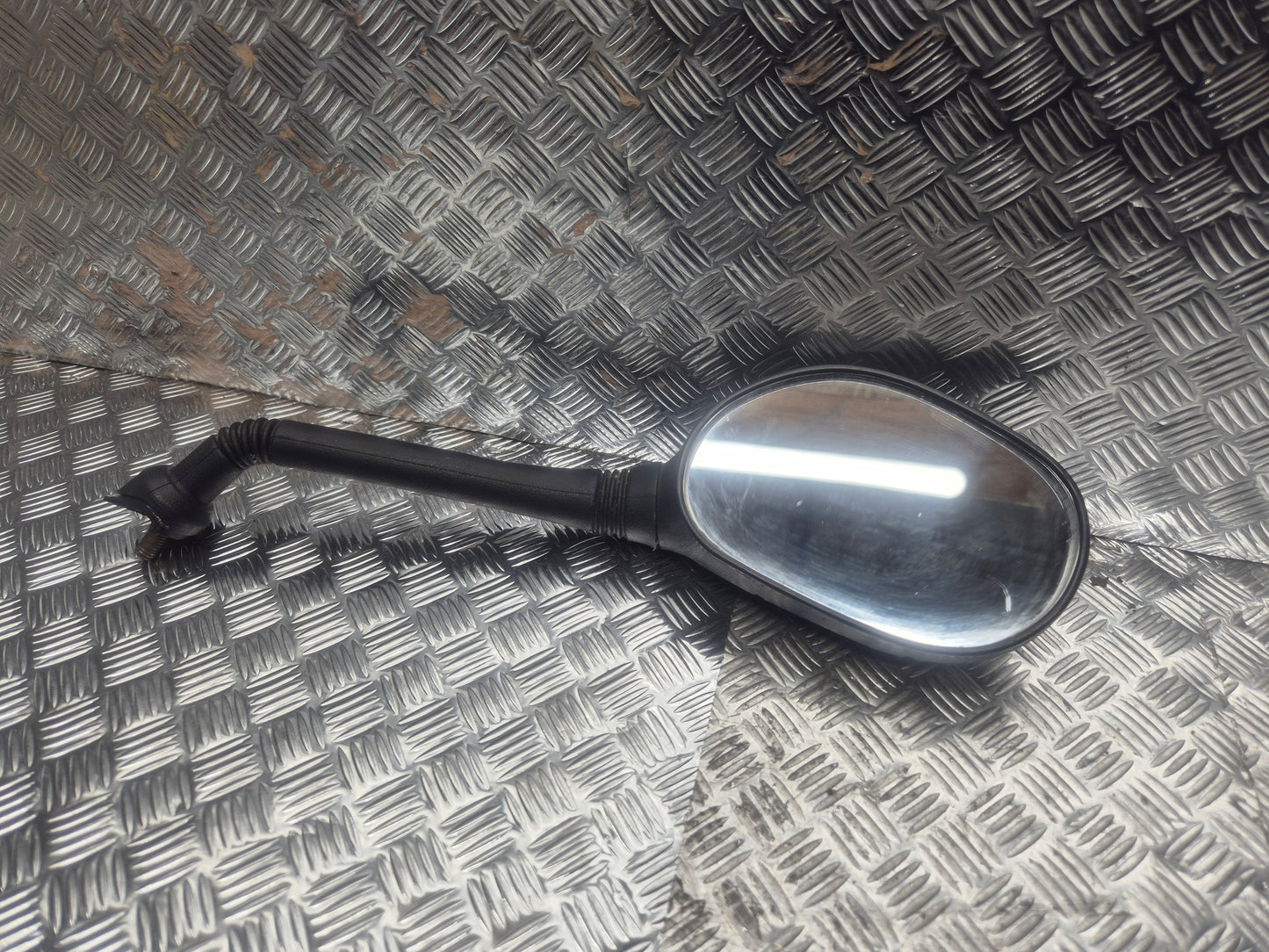 Rétroviseur droit YAMAHA 125 X-MAX 2006-2009