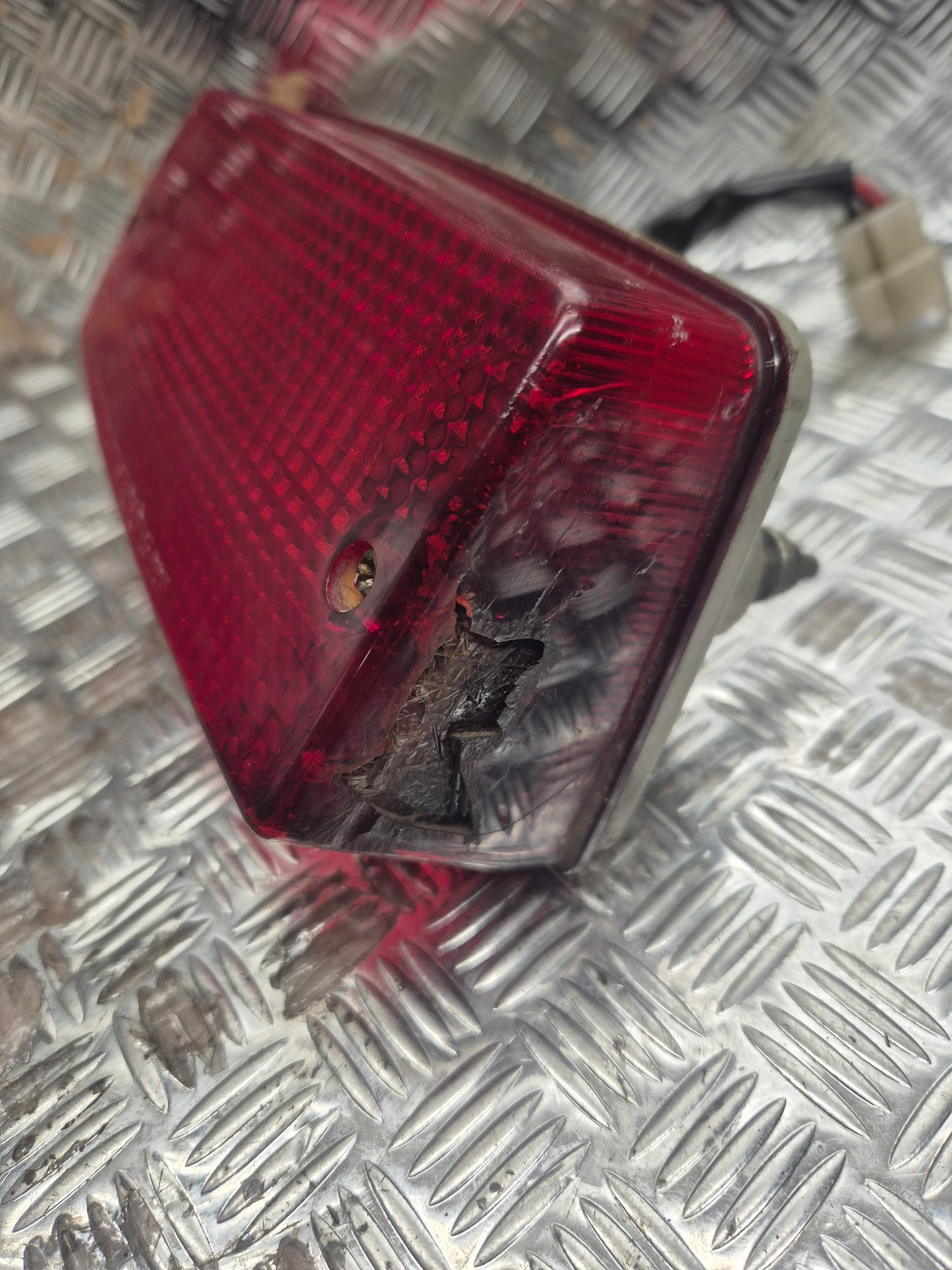 Feu arriere KAWASAKI GTR 1000 1986-1993 ZGT00A