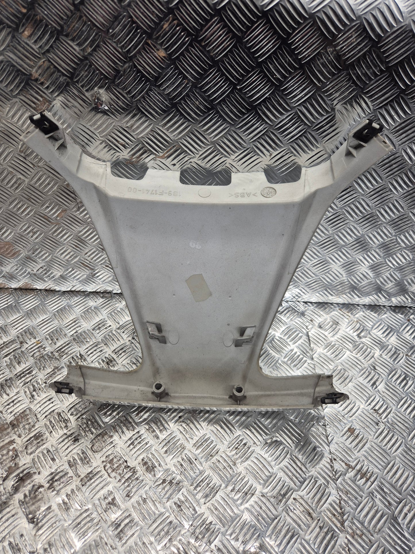 Carénage arrière YAMAHA 125 X-MAX 2006-2009