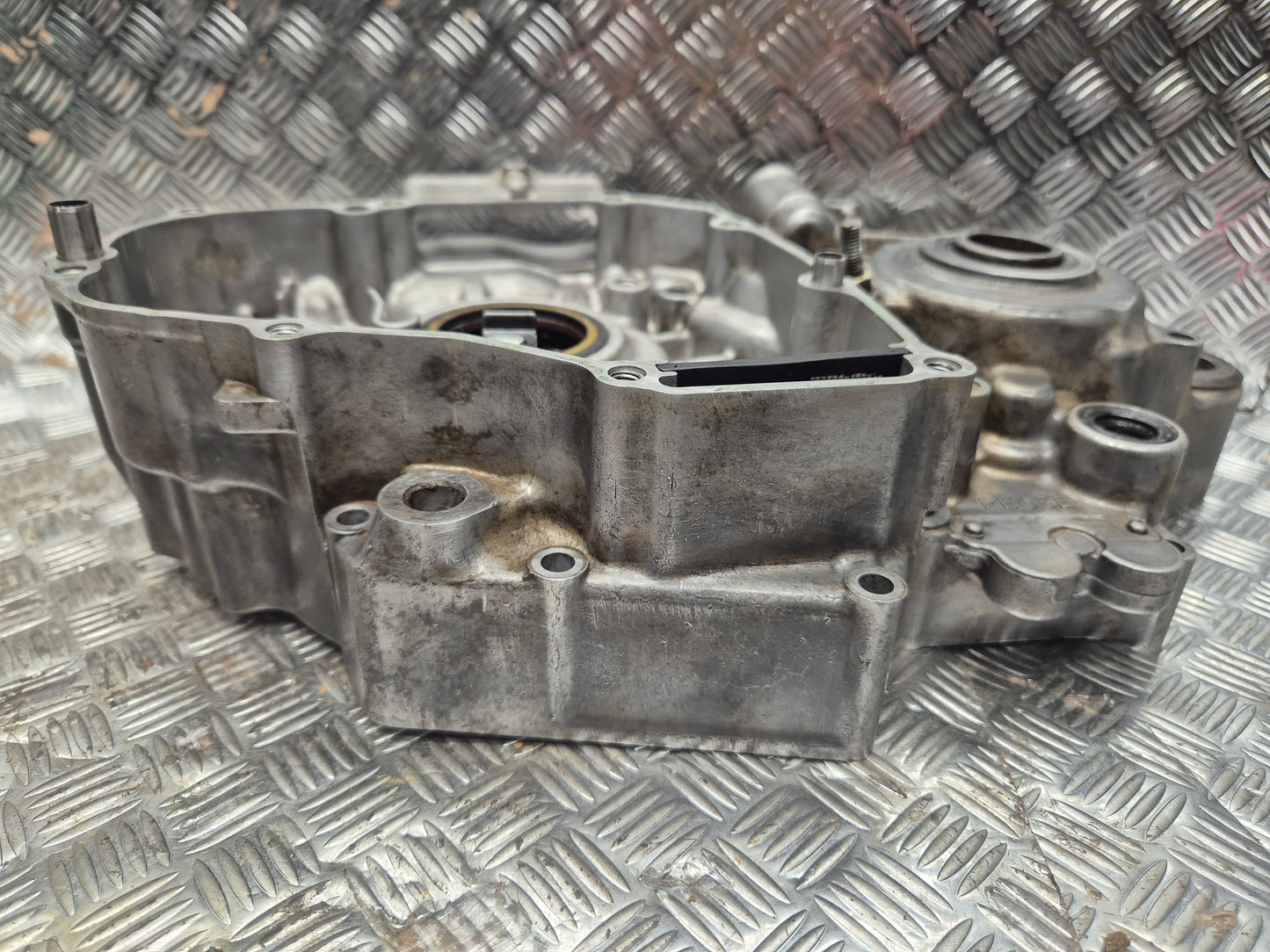 Carter moteur gauche HONDA 450 CRF 2009-2012
