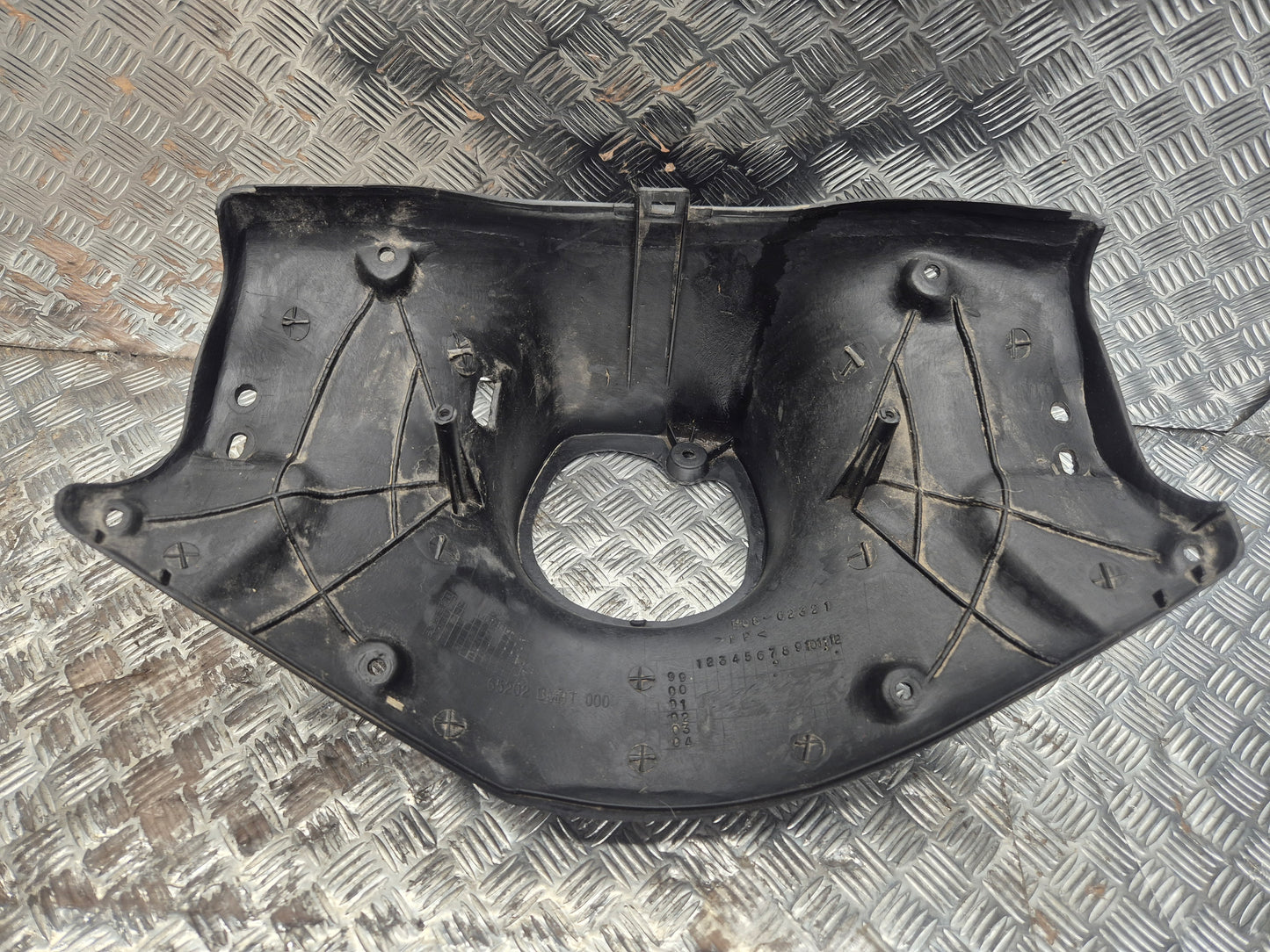 Couvre guidon inférieur KEEWAY 50 F-ACT 2006-2011