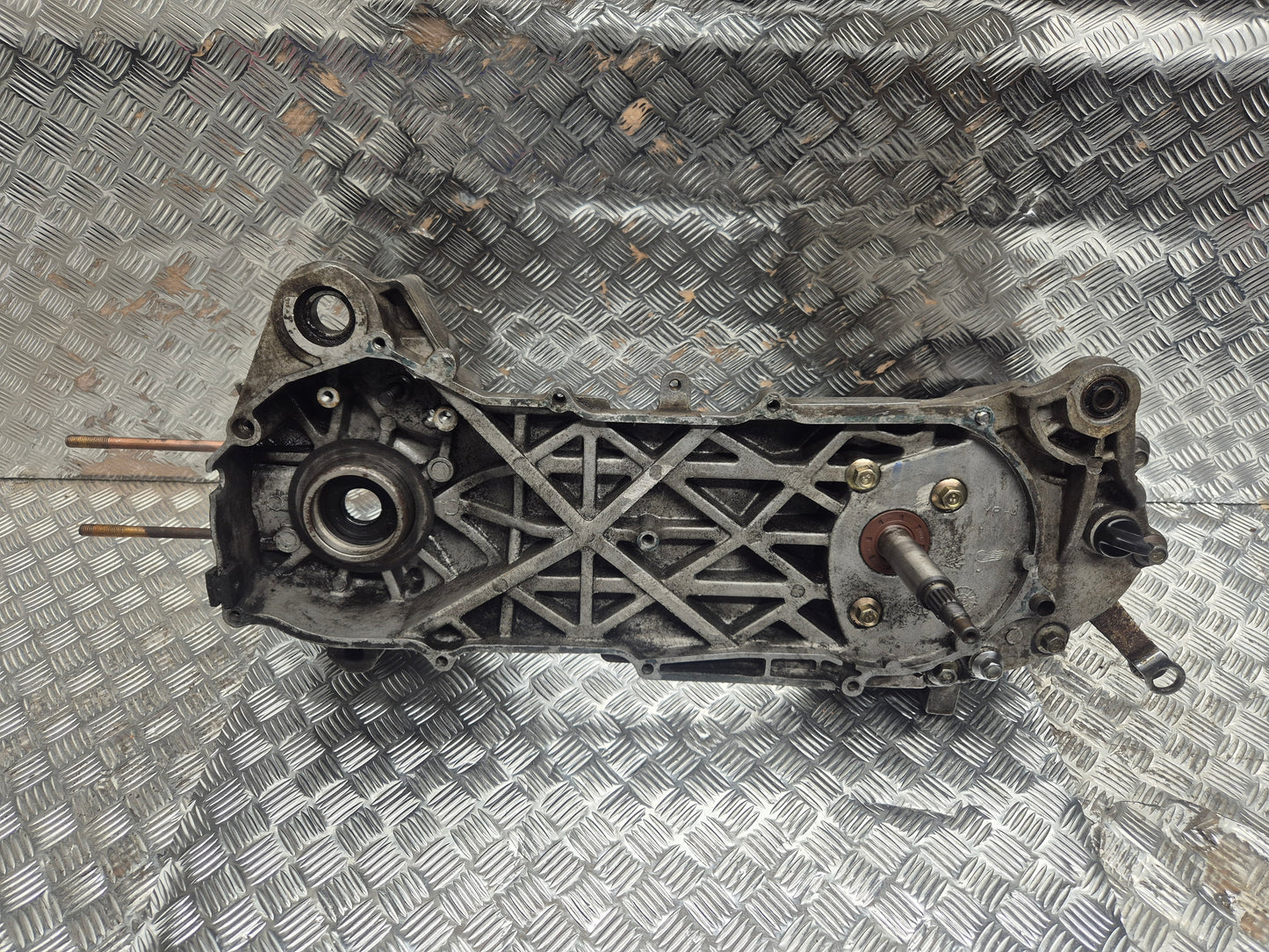Carter moteur gauche keeway 50 f-act 2006-2011