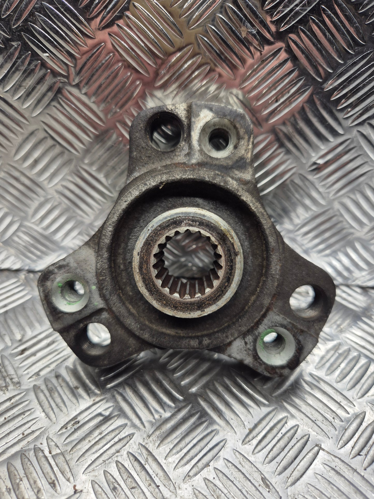 Moyeu de roue arrière PEUGEOT 125 SATELIS 2007-2011