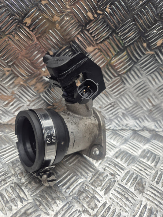 Injecteur + pipe d'admission PEUGEOT 125 SATELIS 2007-2011