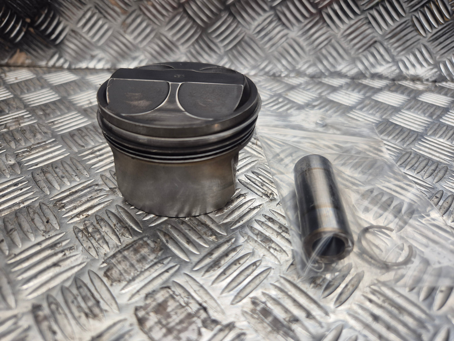 Cylindre piston PEUGEOT 125 SATELIS 2007-2011