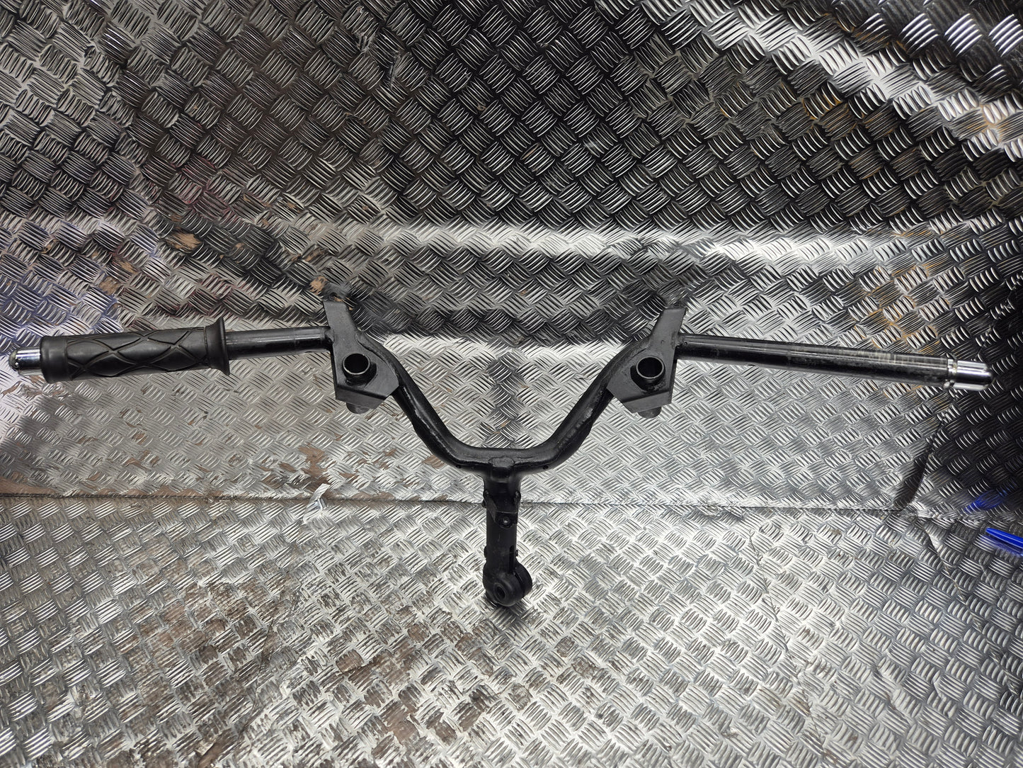 Guidon origine YAMAHA 50 NEOS 4TEMPS 2008-2016