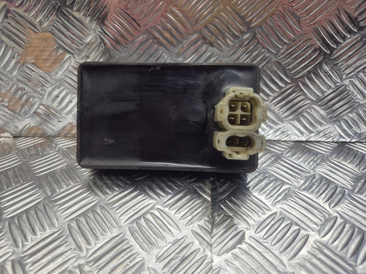 Boitier cdi + cache pignon origine 300/400 ADLY
