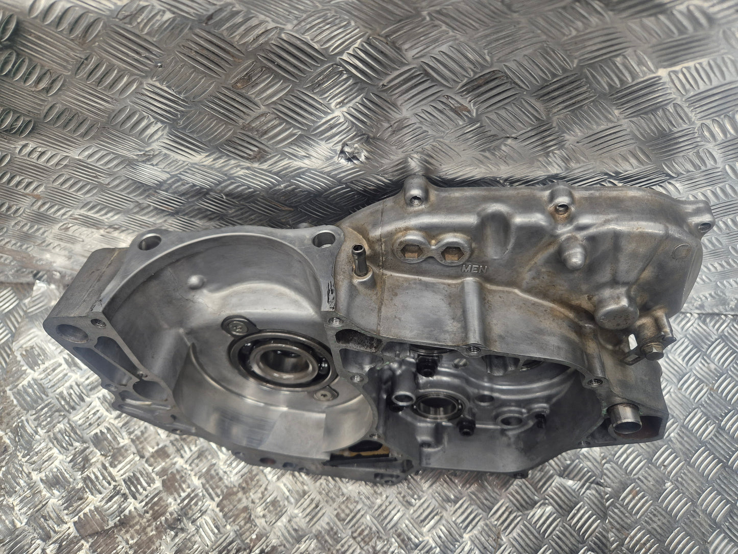 Carter moteur droit HONDA 450 CRF 2009-2012