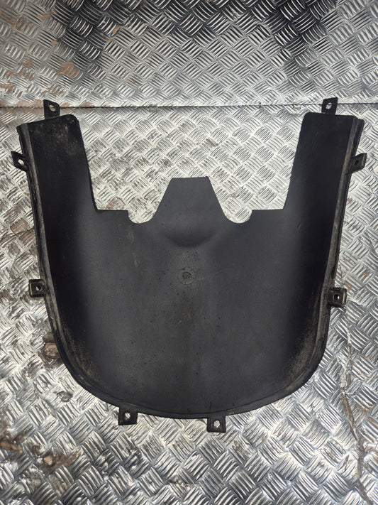 Sabot de bas de caisse avant KEEWAY 50 F-ACT 2006-2011