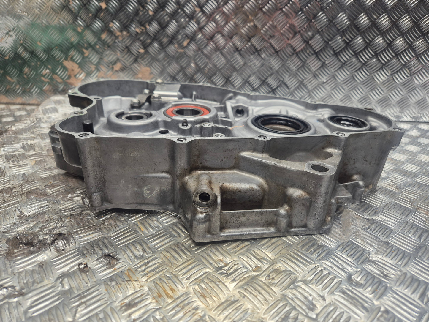 Carter moteur droit HONDA 450 CRF 2009-2012