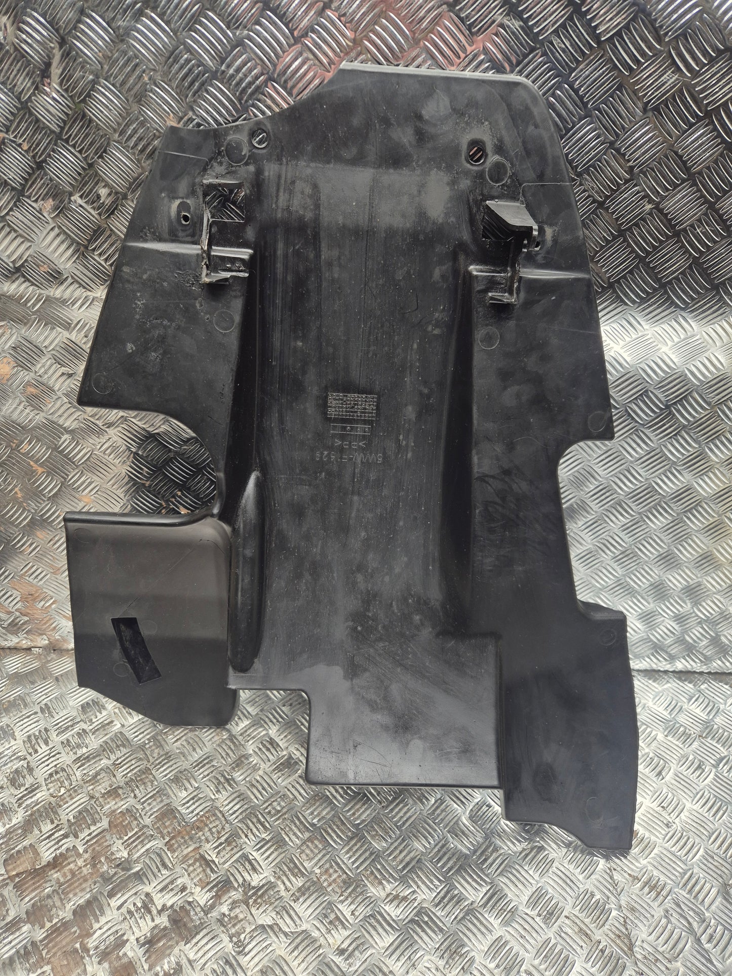 Passage de roue arrière MBK BOOSTER YAMAHA BW'S 2004-2017