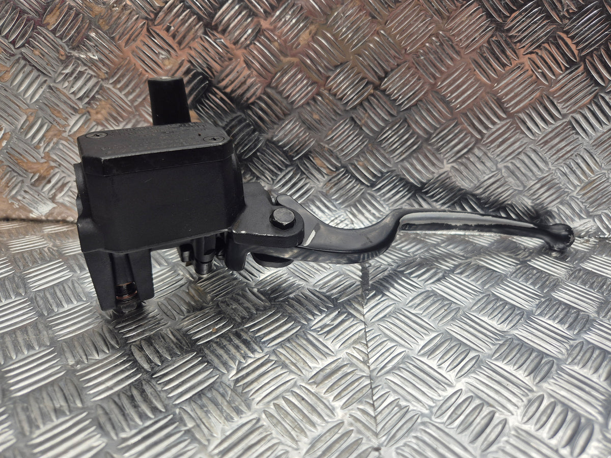 Maitre cylindre de frein arrière YAMAHA 125 X-MAX 2006-2009