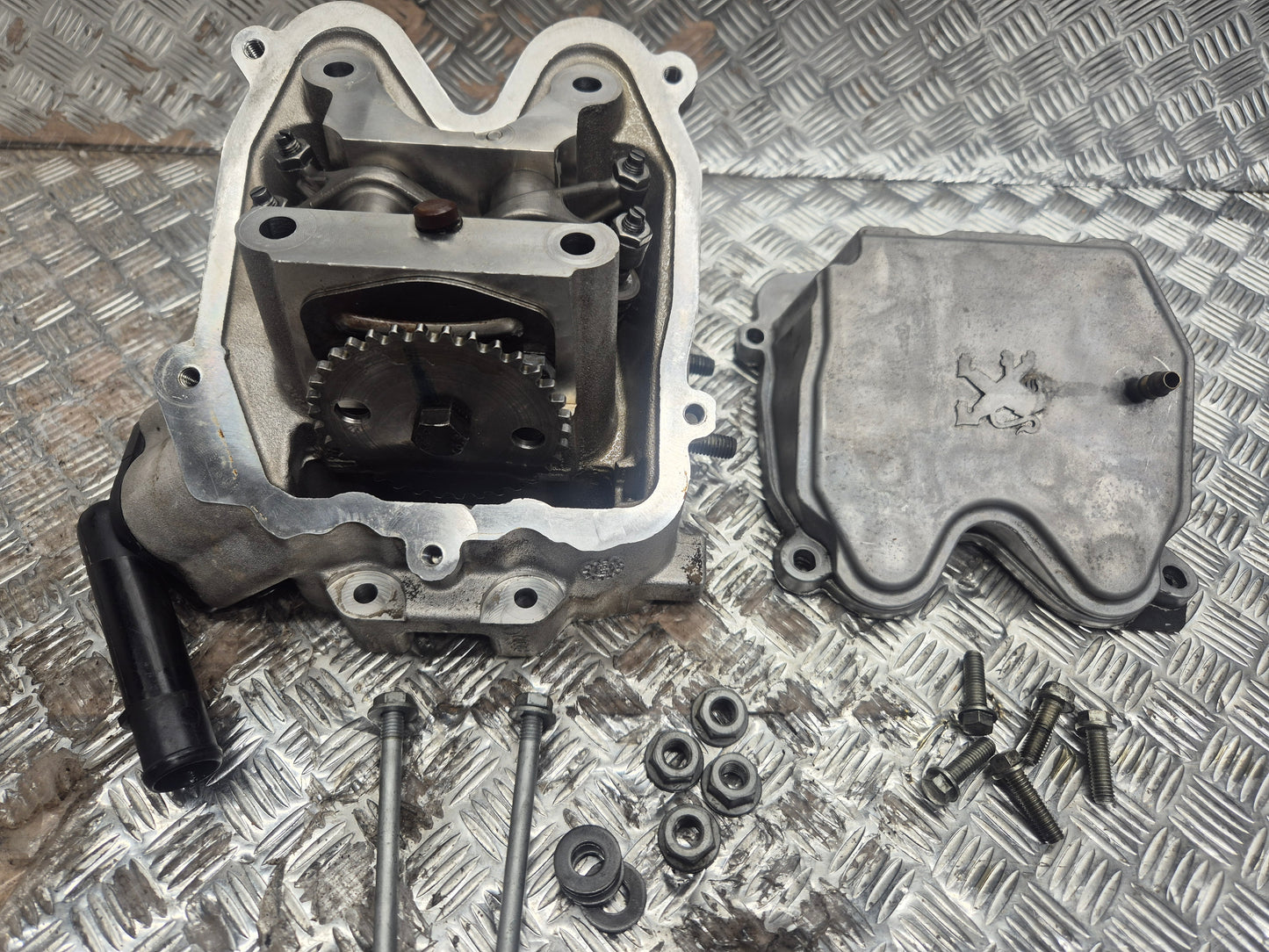 Culasse PEUGEOT 125 SATELIS 2007-2011